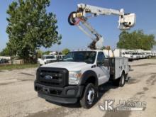 Altec AT37G, Articulating & Telescopic Bucket mounted behind cab on 2011 Ford F550 Service Truck, De