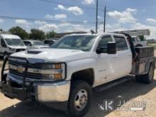 (Waxahachie, TX) 2017 Chevrolet Silverado 3500HD 4x4 Crew-Cab Flatbed/Service Truck Runs & Moves) (R