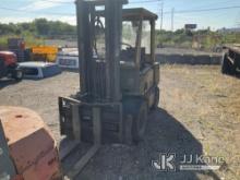 (Plymouth Meeting, PA) Yale GDP060TENUAE086 Pneumatic Tired Forklift Not Running, Body & Rust Damage