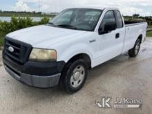 2006 Ford F150 Pickup Truck Runs & Moves) (Cracked Dashboard & Floor Cover Missing) (FL Residents Pu