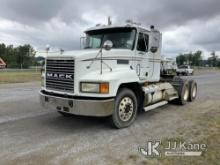 2000 Mack CH613 T/A Truck Tractor Runs & Moves) (Body/Paint Damage