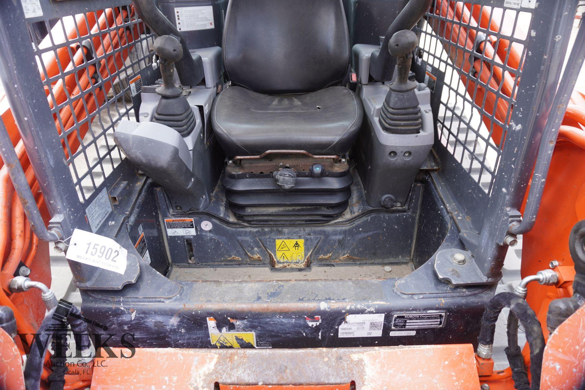 KUBOTA SVL75-2 SKID STEER