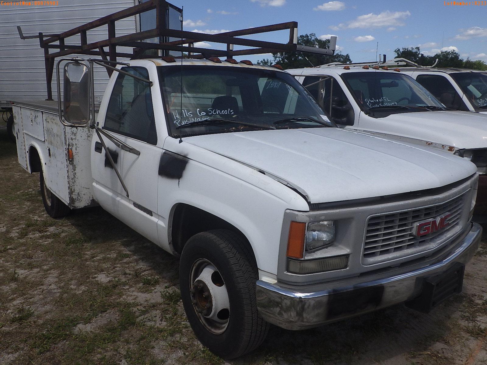 5-08233 (Trucks-Utility 2D)  Seller: Gov-Hillsborough County School 1999 GMC 350