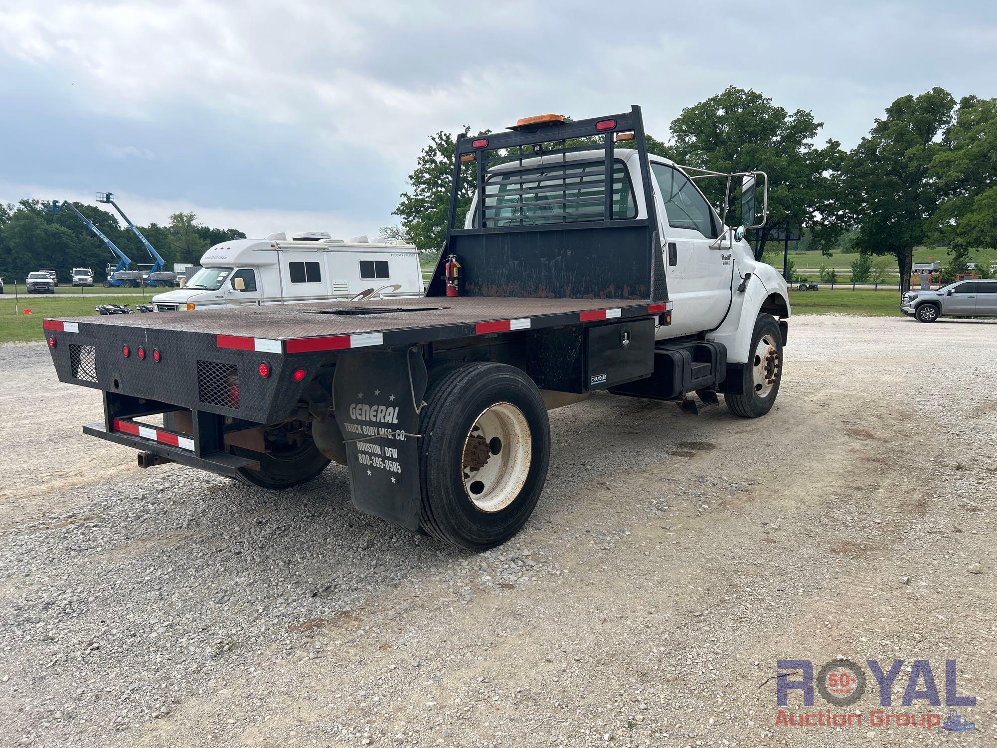 2000 Ford F650 Super Duty Hauler Flatbed Truck