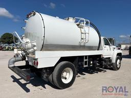 1994 Ford F800 2500 Gallon Water Truck