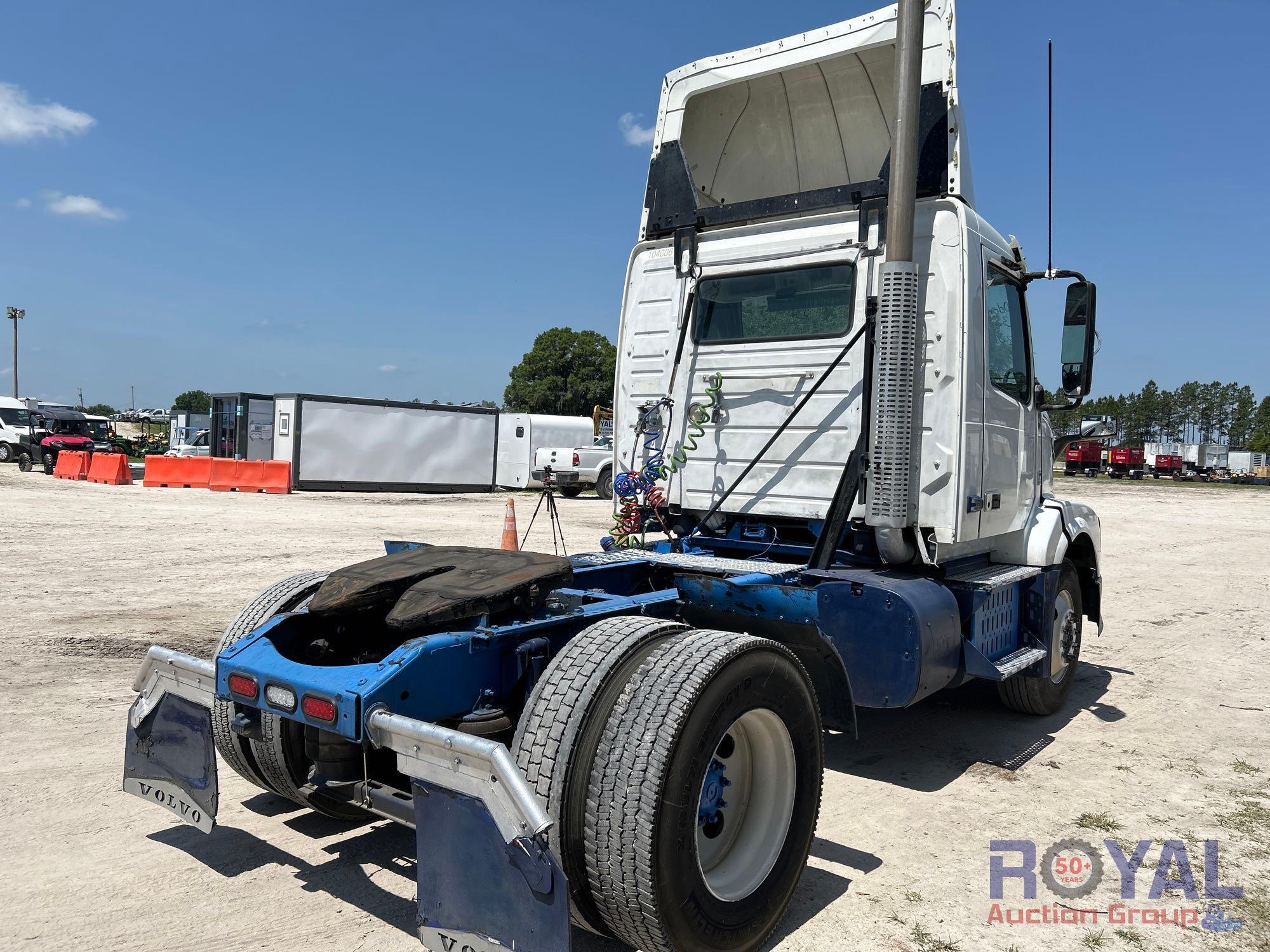 2015 Volvo VNL S/A Day Cab Truck Tractor