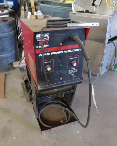 CENTURY 90 AMP 120V WIRE FEED WELDER ON CART, SN#124013