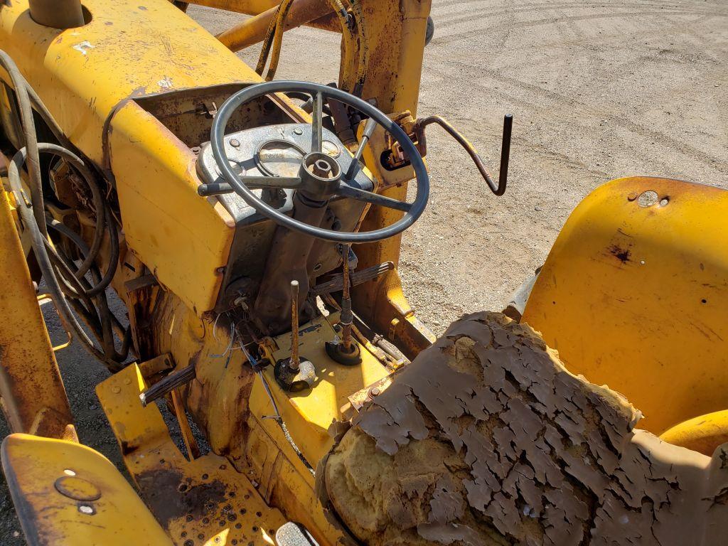 John Deere 401C Loader/Backhoe