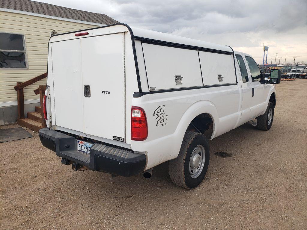 2012 Ford F250 Super Duty Lariat Supercab 4D XL