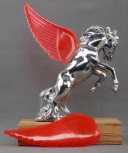 PEGASUS CHROME HOOD ORNAMENT