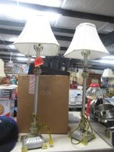 PAIR OF BUFFET LAMPS  31 T