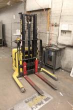 Hyster Electric Walkie Stacker