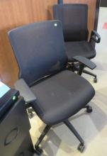 hydraulic mesh back office chair with arms