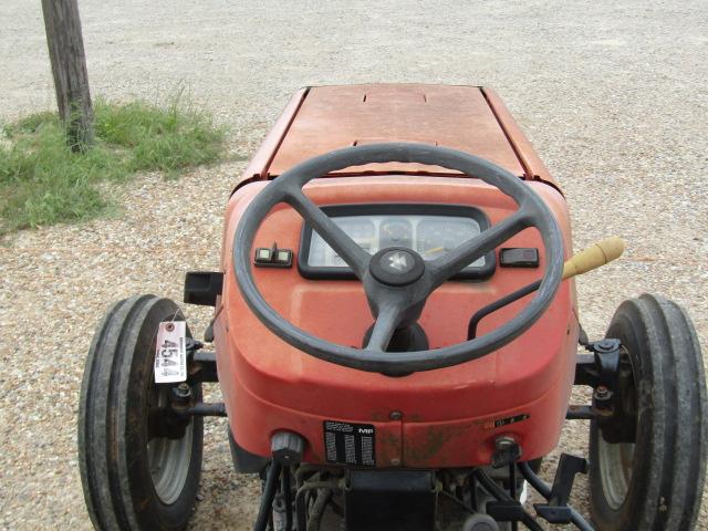 4544 533 MASSEY FERGUSON 2 POST 2WD 13.6X28 680 HOURS