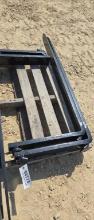 WOLVERINE 48" X 4" X 1-18" PALLET FORKS