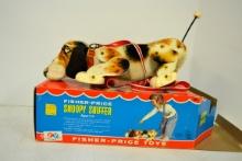 Fisher Price Snoopy Sniffer pull toy W/ box