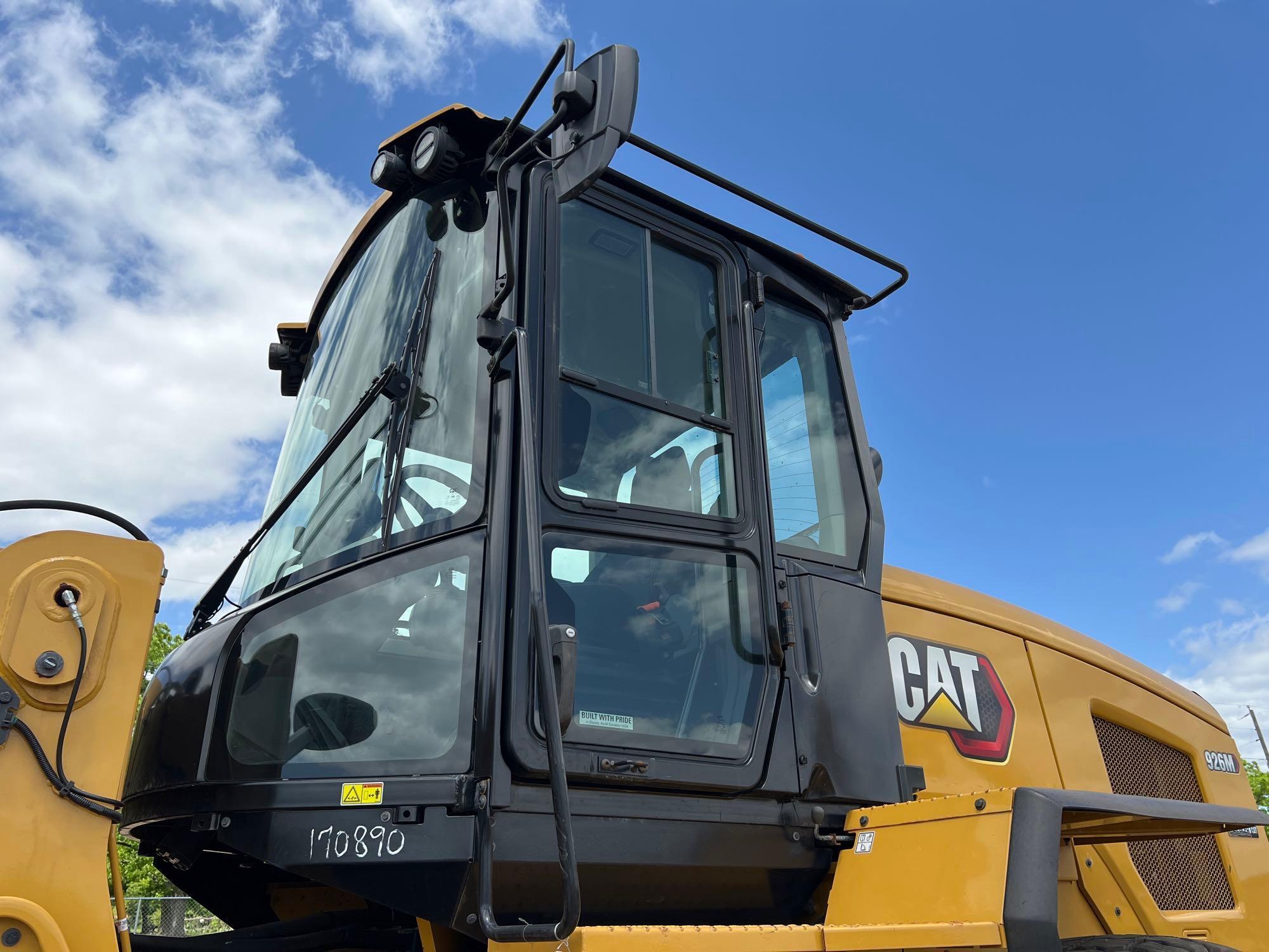 2020 CATERPILLAR 926M RUBBER TIRE LOADER