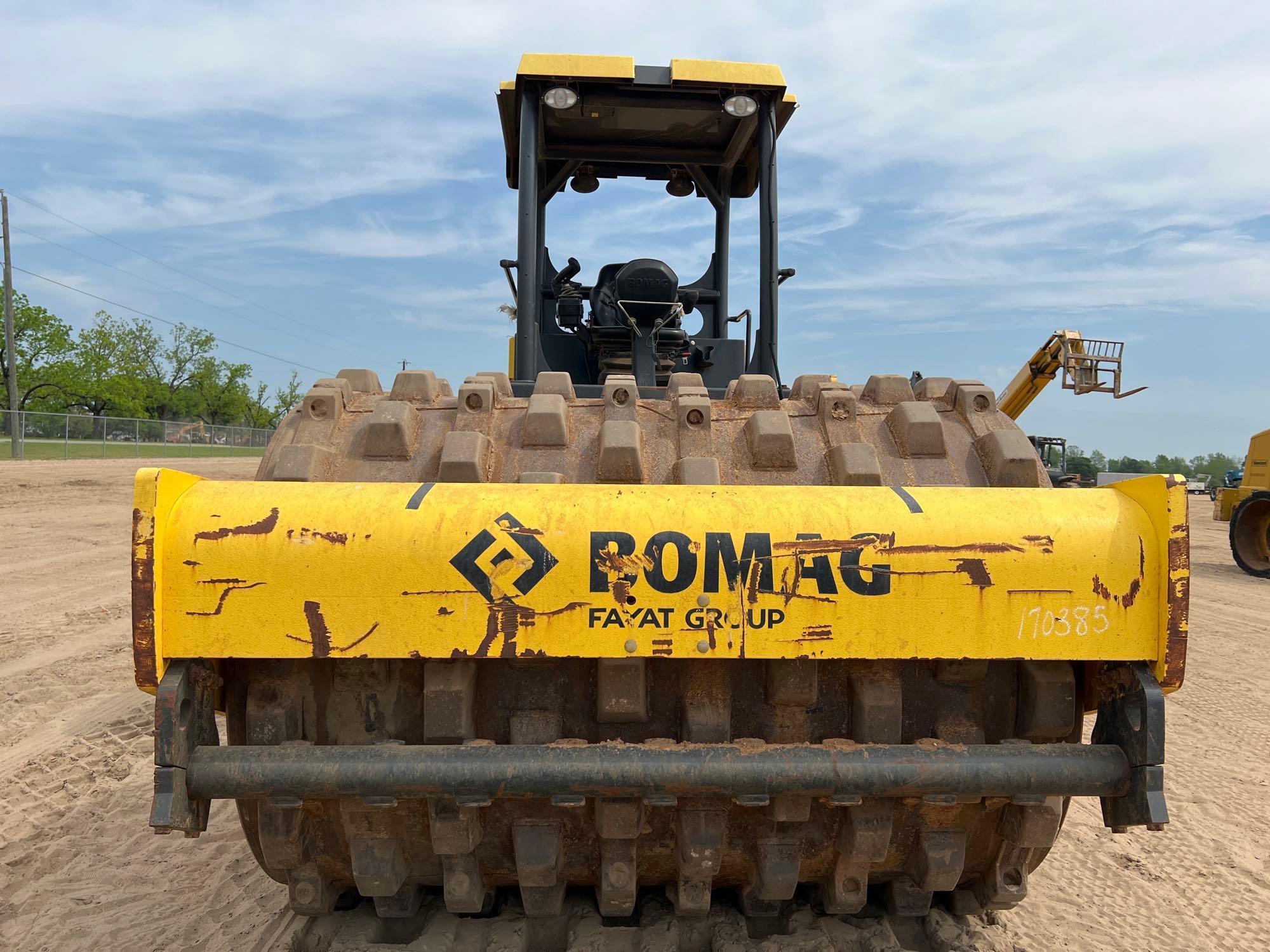 2020 BOMAG BW211DH-5 DW PAD FOOT ROLLER