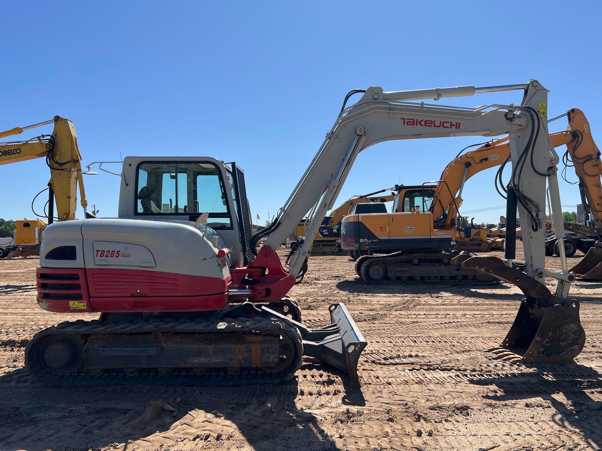 2013 TAKEUCHI TB285 EXCAVATOR