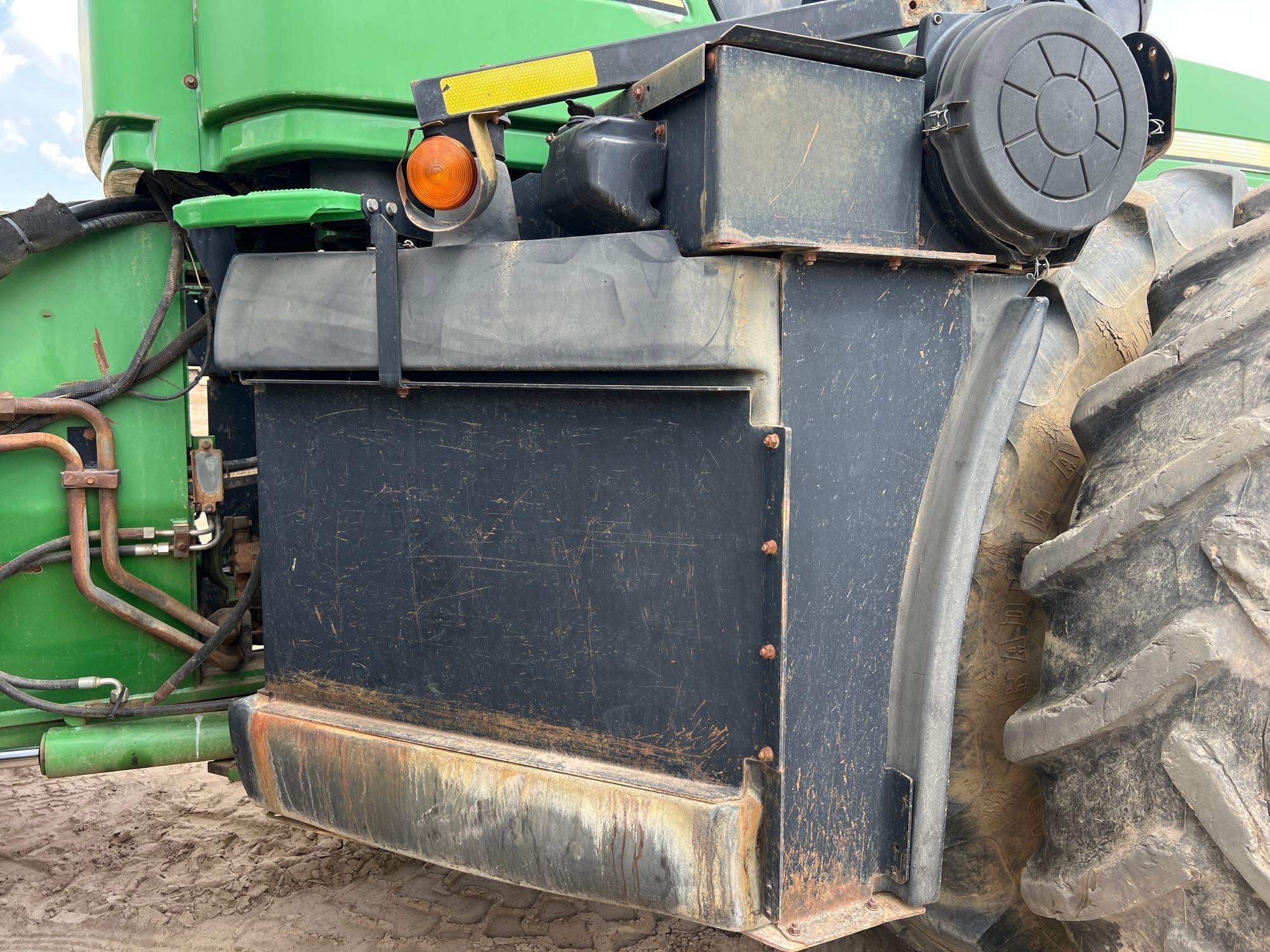 2005 JOHN DEERE 9520 TRACTOR