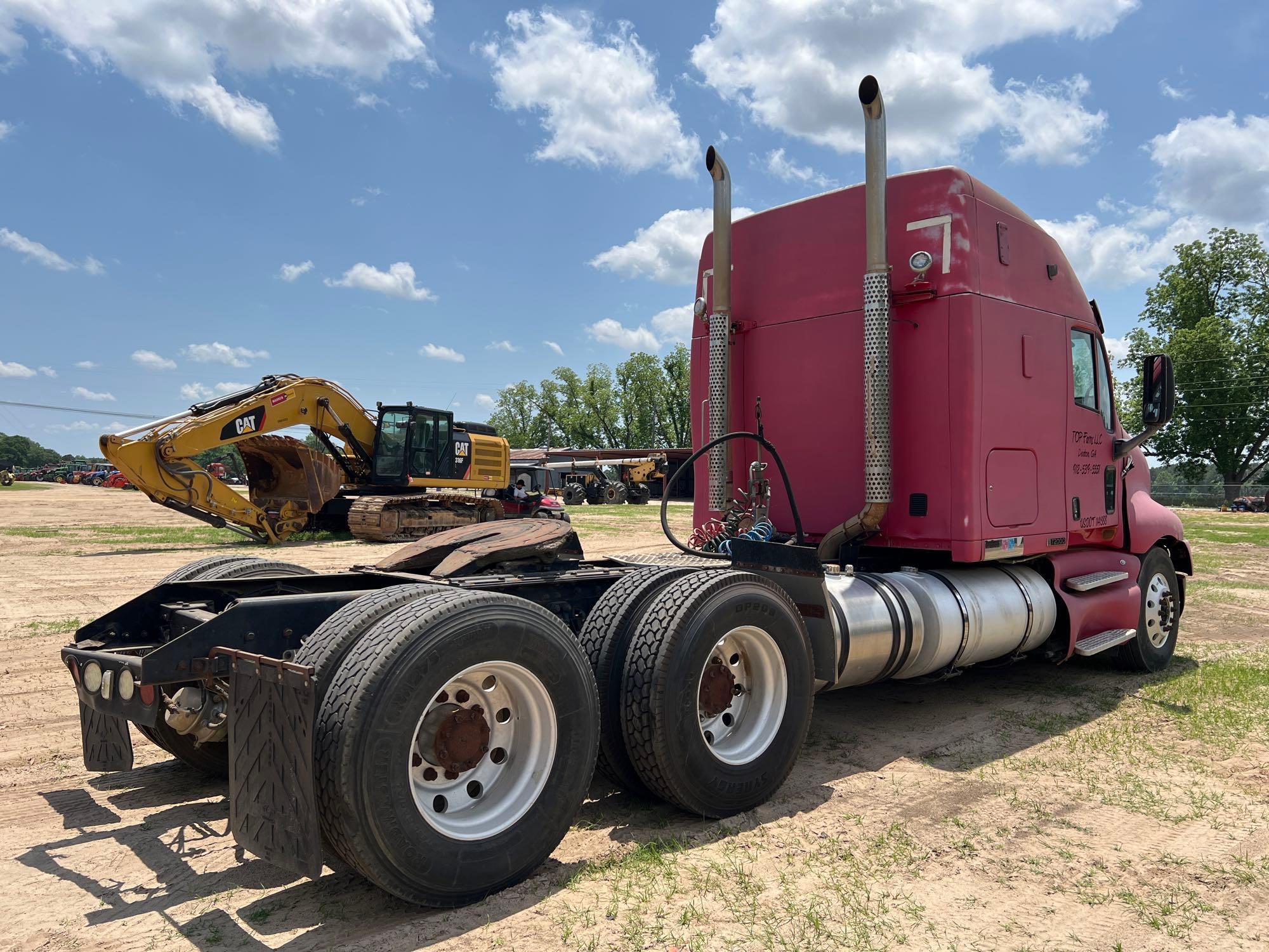 2006 KENWORTH T2000 T/A ROAD TRACTOR
