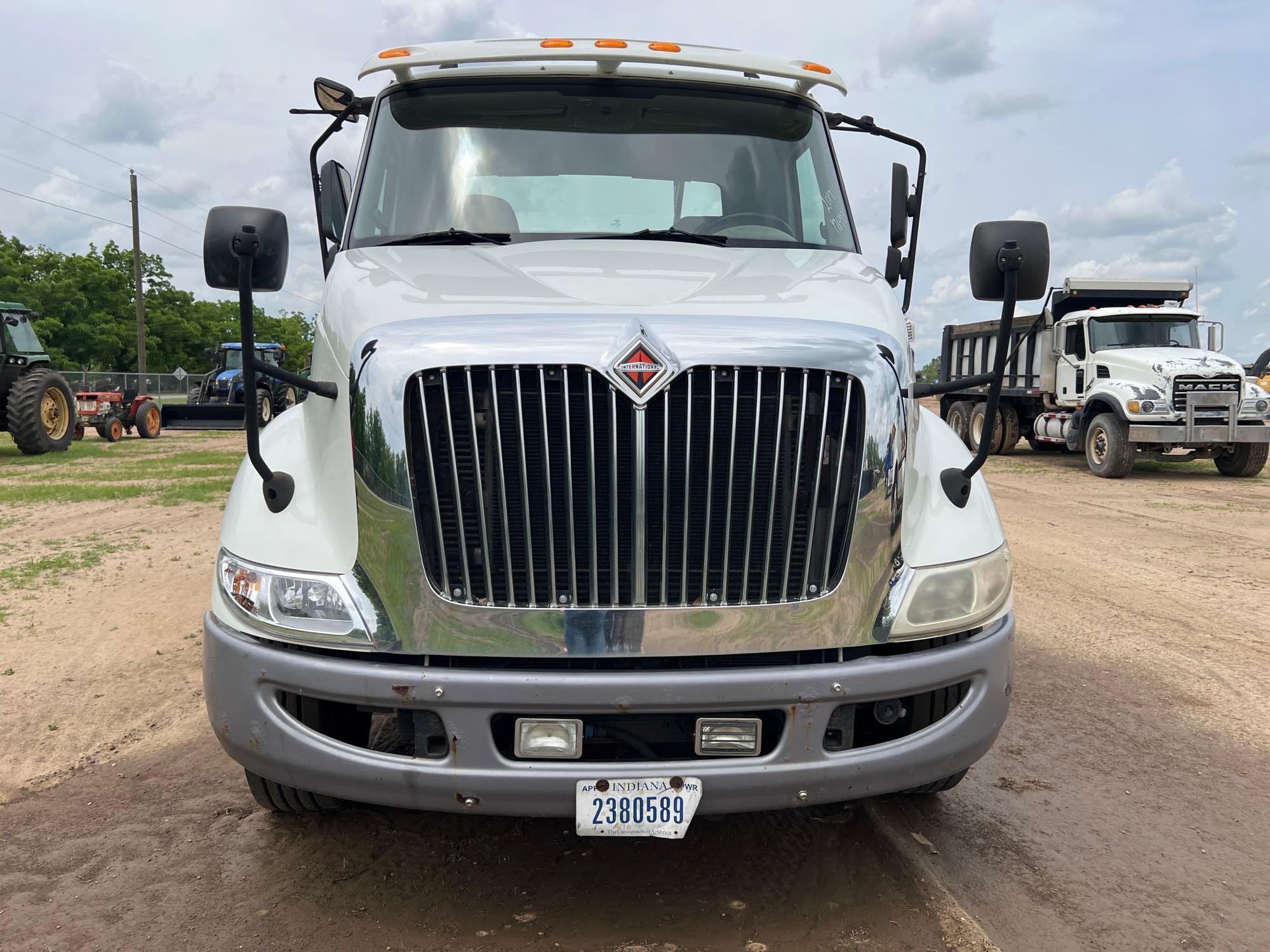 2017 INTERNATIONAL 866 DAY CAB T/A ROAD TRACTOR