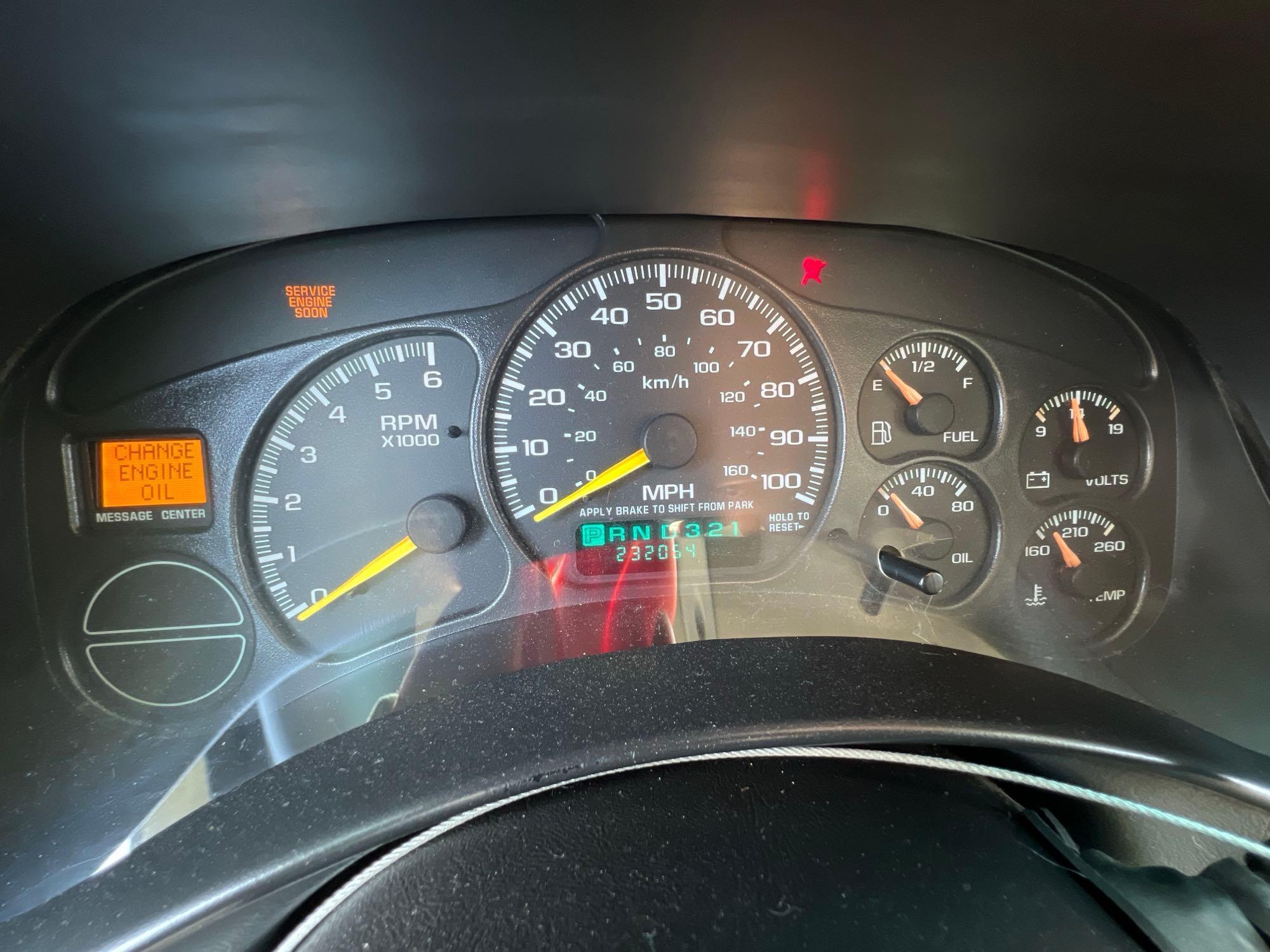 2000 CHEVROLET 2500 SUBURBAN