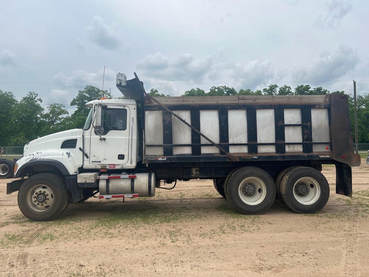 2007 MACK GRANITE CV713 T/A DUMP TRUCK