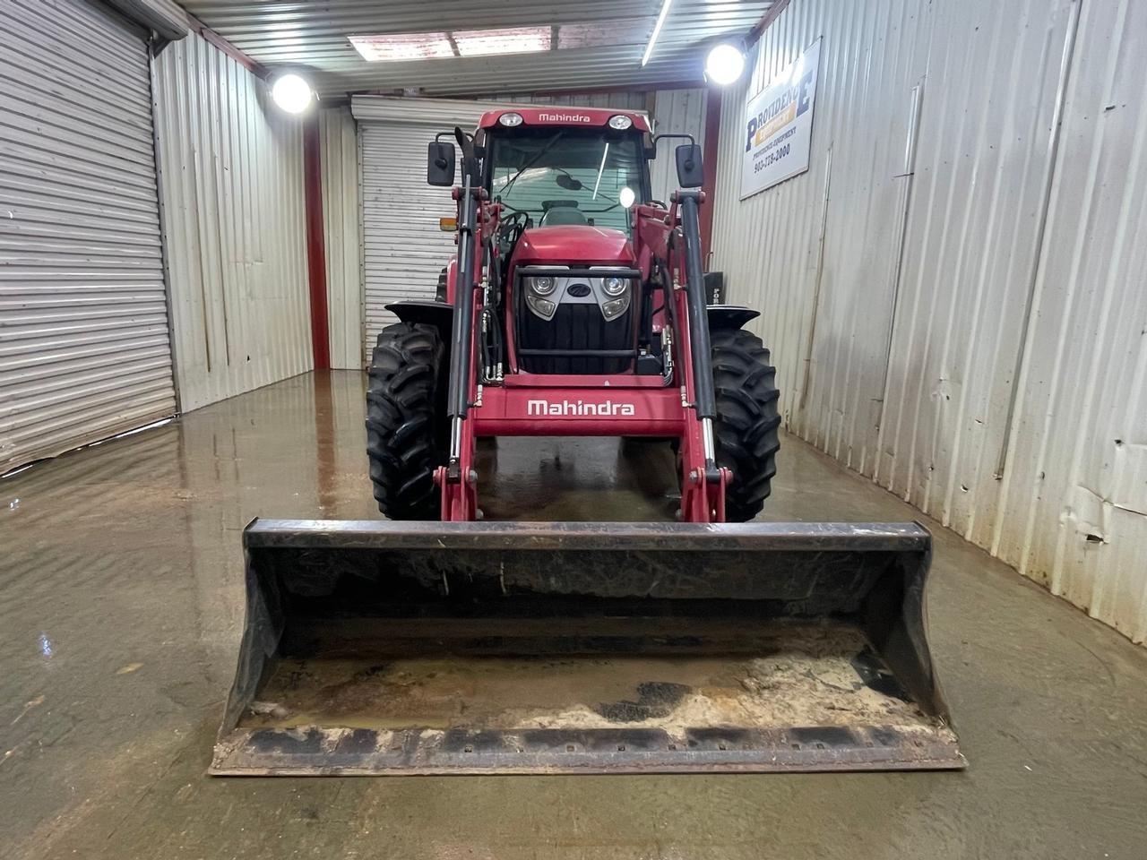 2019 Mahindra 105P Tractor with Cab and Loader