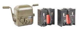 US COLD WAR G-8A/GRC HANDCRANK GENERATOR WITH BATTERIES.