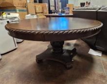 Furniture of America Evangelyn round dining table