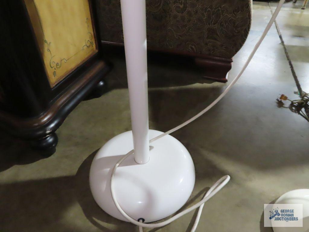 Floor lamp table and table lamp