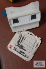 vintage Viewmaster with assorted cards