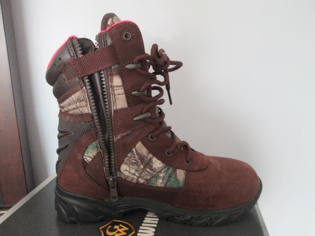 Like New Game Winner Ladies Size 7 1/2 Realtree Siege Hunter 400G  Hunting Boots