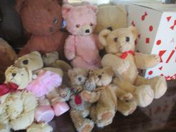 Grouping of Plush Teddy Bears-Some Vintage