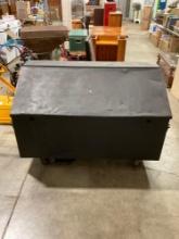 Medium Size Metal Dumpster - On Wheels - Good condition - See pics