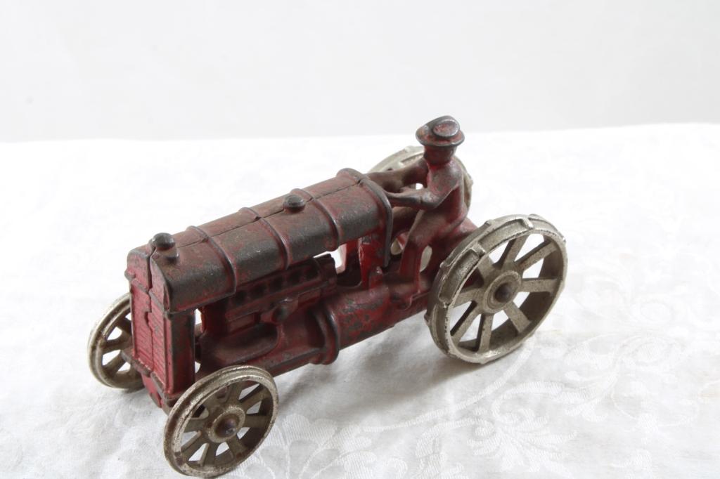 Arcade Fordson Cast Iron Tractor