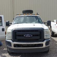 2011 Ford F350 4X4 Extended Cab Open Utility Body / Located: El Reno, OK