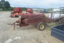 NH HAYLINER 310 SQUARE BALER