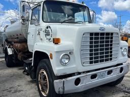 1986 Ford LN8000 Water Truck