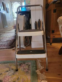 Step Stool $1 STS