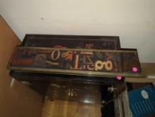 (UPBR1) WOOD AND METAL WALL DECORATIONS, ON GOOD CONDITION, 26 3/4" X 5 3/4"
