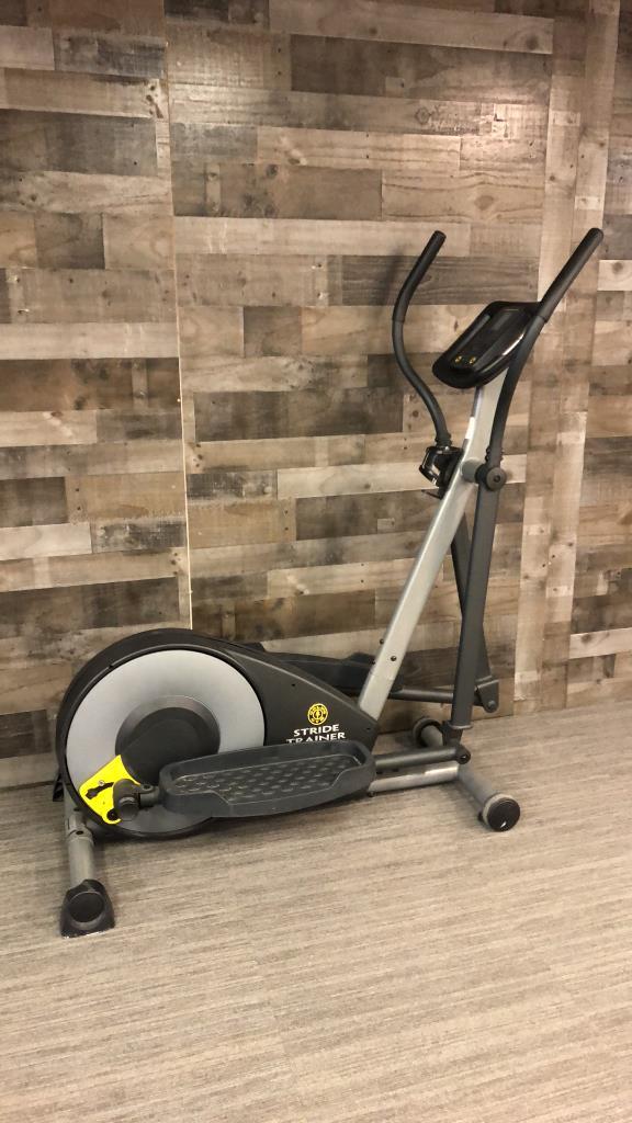 GOLD GYM STRIDE TRAINER 300 WORKOUT MACHINE