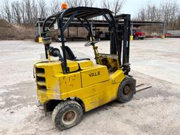 YALE G83P-040-SAS-86 FORKLIFT SN:196941 powered by gas engine, equipped with OROPS, 5,000lb