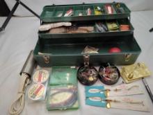 VINTAGE TACKLE BOX WITH MANY MISCELLANEOUS VINTAGE TACKLE AND LURES. DAREDEVIL SPOONS SINKERS,