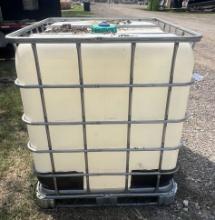 300 Gallon Water Storage Tote