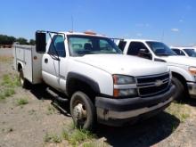 2007 CHEVROLET 3500 TOOLBOX TRUCK,  V8 GAS, AUTO, DRW, KNAPHEIDE TOOLBOX BE