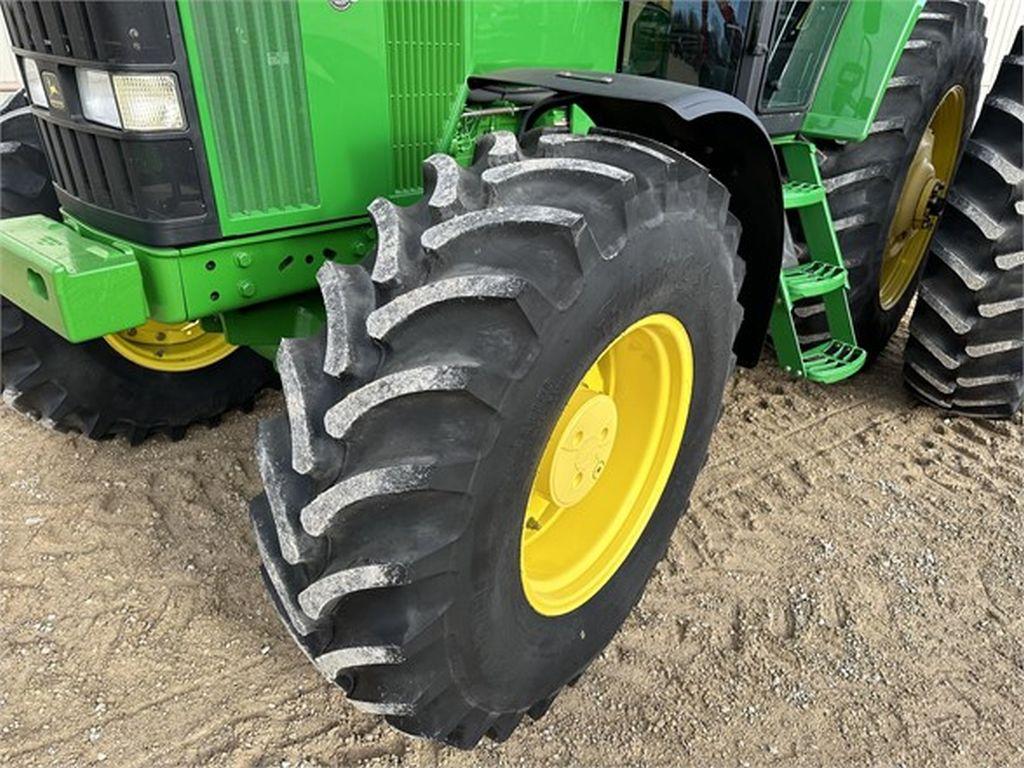 2002 JOHN DEERE 7510