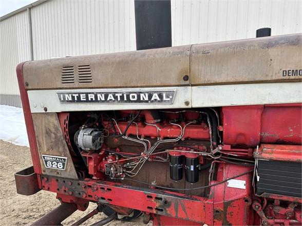 1970 INTERNATIONAL 826