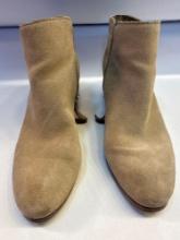 Used Guess Ladies Ivory Multi Suede Boots Size 6.5